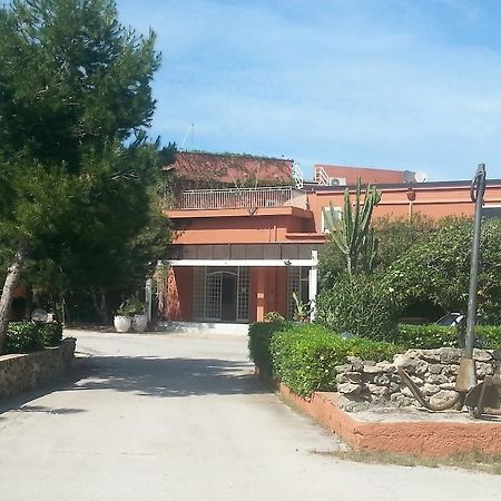 Hotel Sport Club Portorais Carini Exterior photo