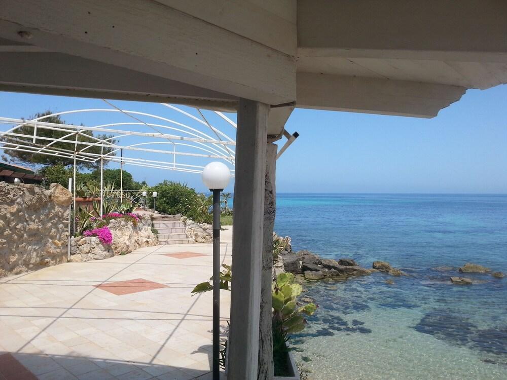 Hotel Sport Club Portorais Carini Exterior photo